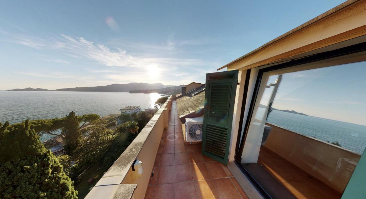 Welcome Riviera - Attico San Faustino 165 Mq Piu 110 Mq Di Terrazza- In Villa 700 ,Vista Mare Strepitosa-100 M Dalla Spiaggia-Parking Esclusivo Ραπάλο Εξωτερικό φωτογραφία